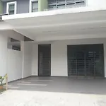 Tampoi Homestay